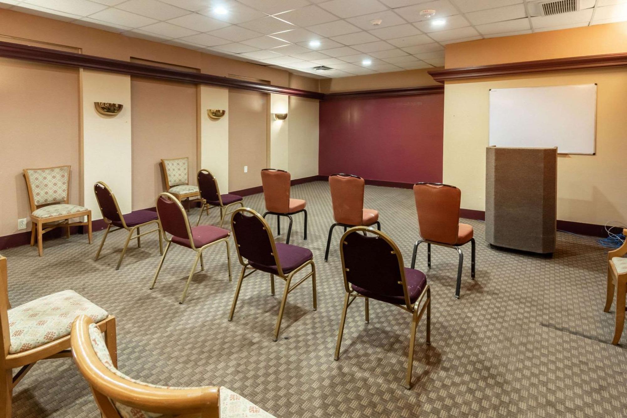 Rodeway Inn Дунканвілл Екстер'єр фото